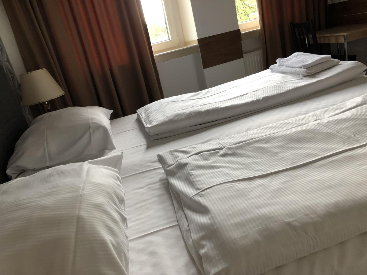 Hotel Moji Koeln מראה חיצוני תמונה