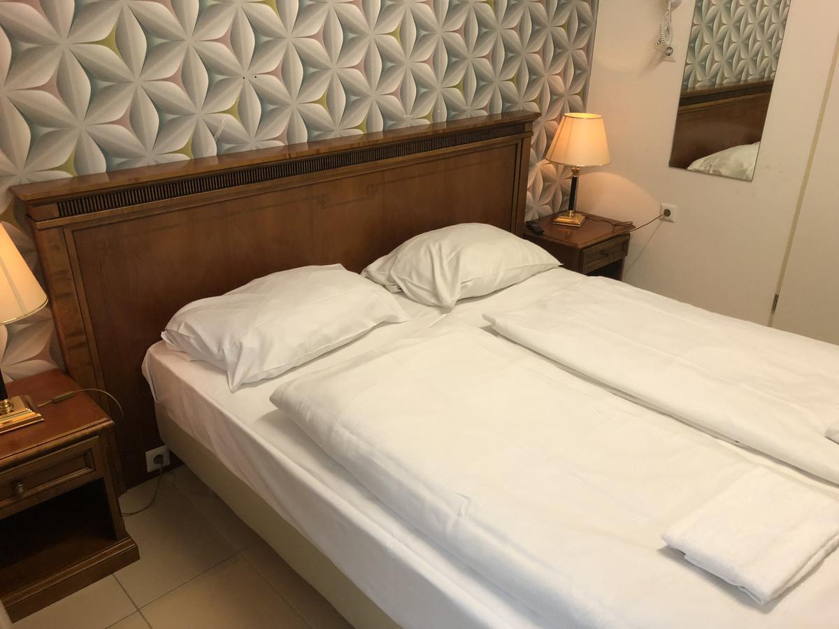 Hotel Moji Koeln מראה חיצוני תמונה